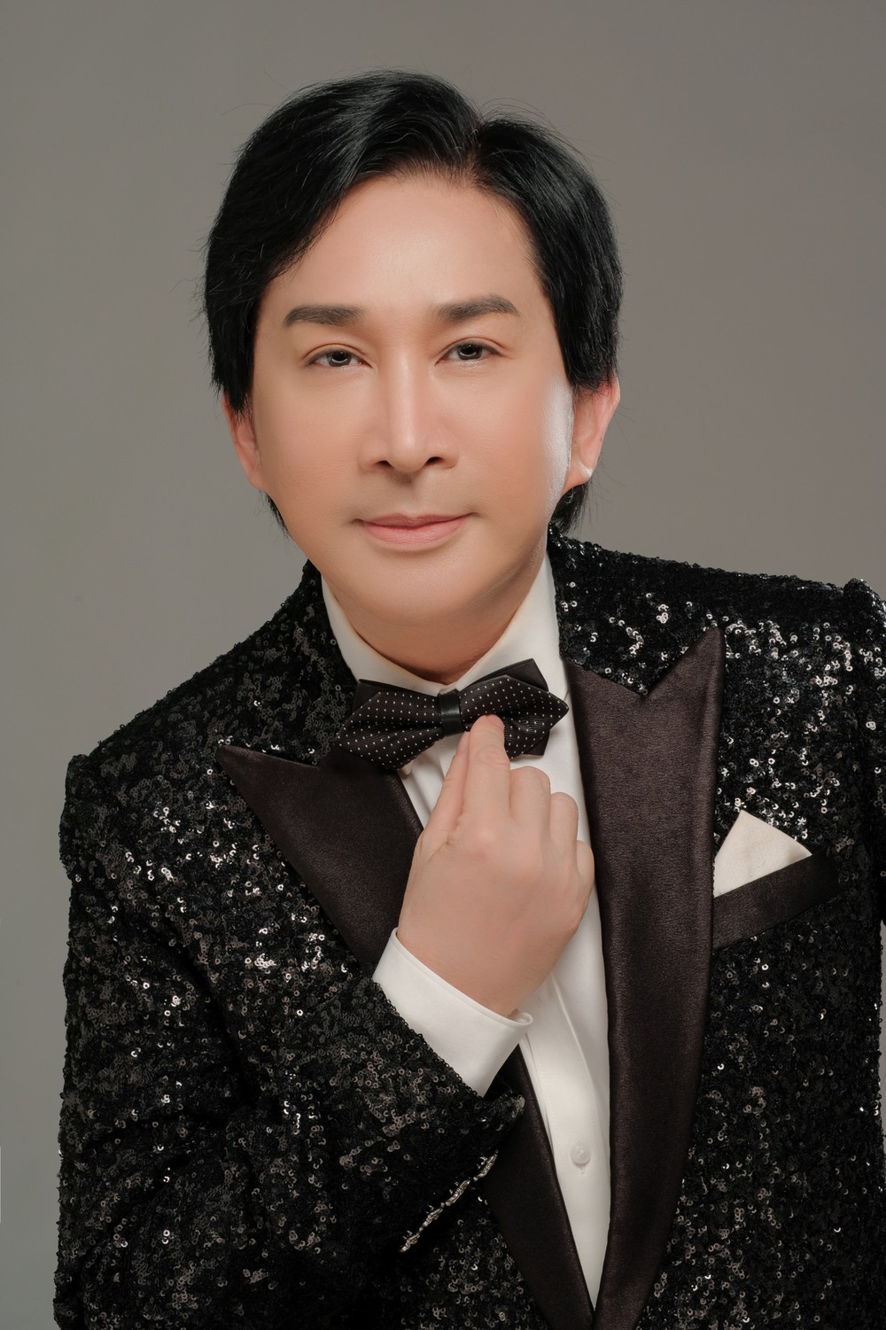 Nghệ sĩ Kim Tử Long: 3 người vợ và cuộc hôn nhân đứt gãy với em gái danh thủ Hồng Sơn  - Ảnh 1.