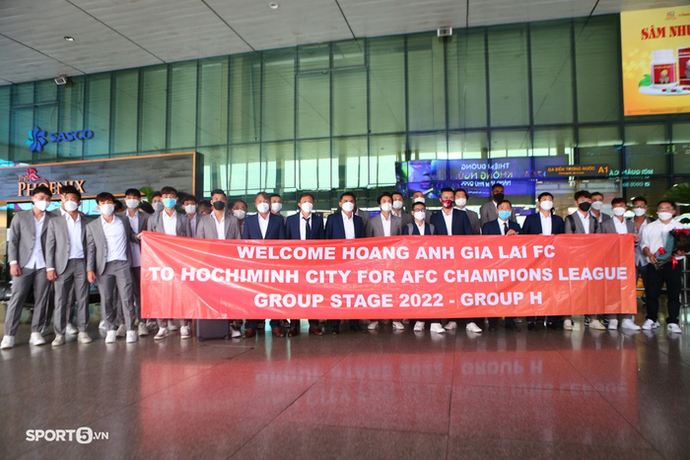 Công Phượng bế con về TP.HCM, cùng HAGL tham dự AFC Champions League - Ảnh 6.