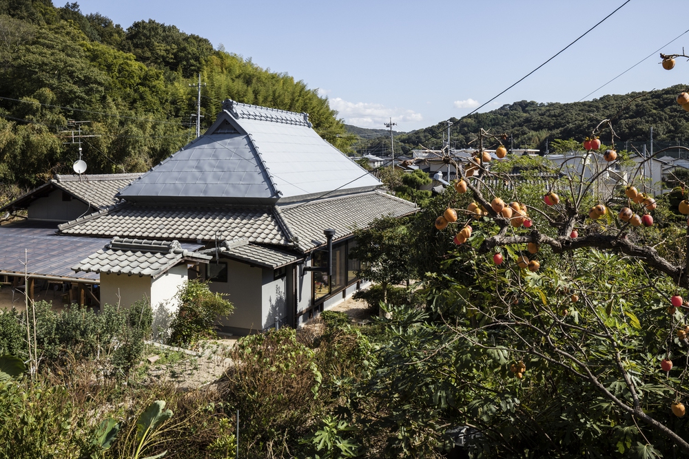 Ngôi nhà mái ngói mang vẻ đẹp truyền thống Nhật Bản - Ảnh 2.