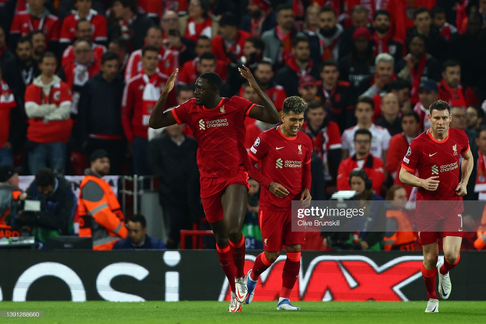 Man City quật ngã binh đoàn hắc ám sau màn khổ chiến; Liverpool suýt ôm hận tại Anfield - Ảnh 5.