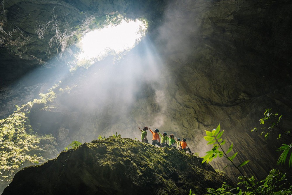 Tour thám hiểm hang động lớn nhất thế giới tại Việt Nam: Cháy vé trước cả năm, cần thể lực dồi dào và quan trọng là phải có…. tiền - Ảnh 9.