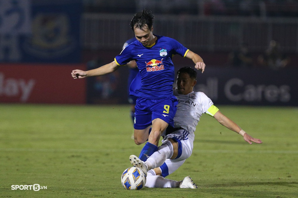 Xuân Trường thi đấu fair-play dù đội nhà đang thua đội bóng Nhật Bản ở AFC Champions League - Ảnh 5.