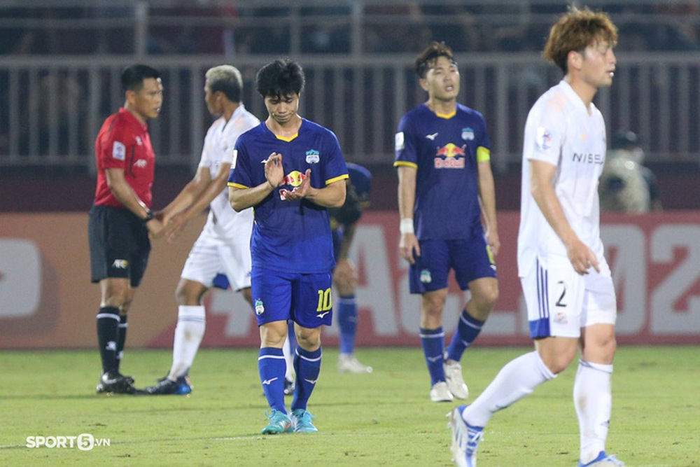 Xuân Trường thi đấu fair-play dù đội nhà đang thua đội bóng Nhật Bản ở AFC Champions League - Ảnh 8.