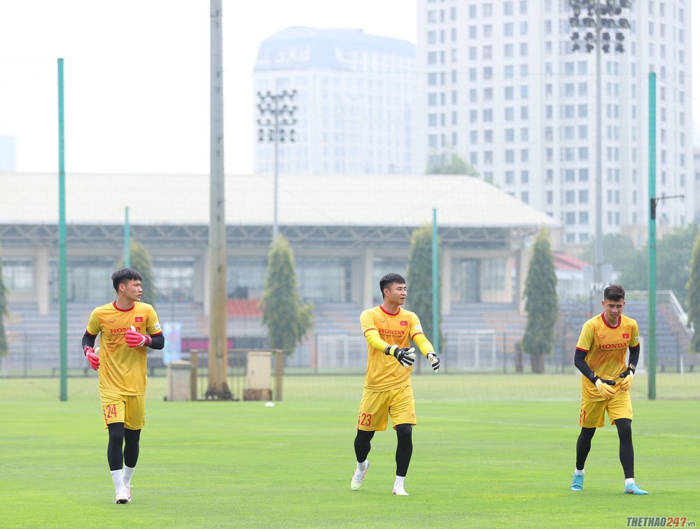 Thủ môn U23 Việt Nam nhắc lại kỷ niệm buồn trước Oman ở VL World Cup - Ảnh 1.