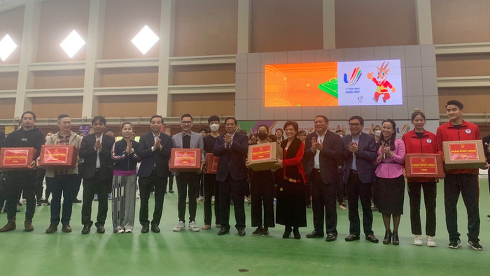 Thủ tướng Phạm Minh Chính động viên lực lượng tham gia biểu diễn khai mạc SEA Games 31 - Ảnh 4.