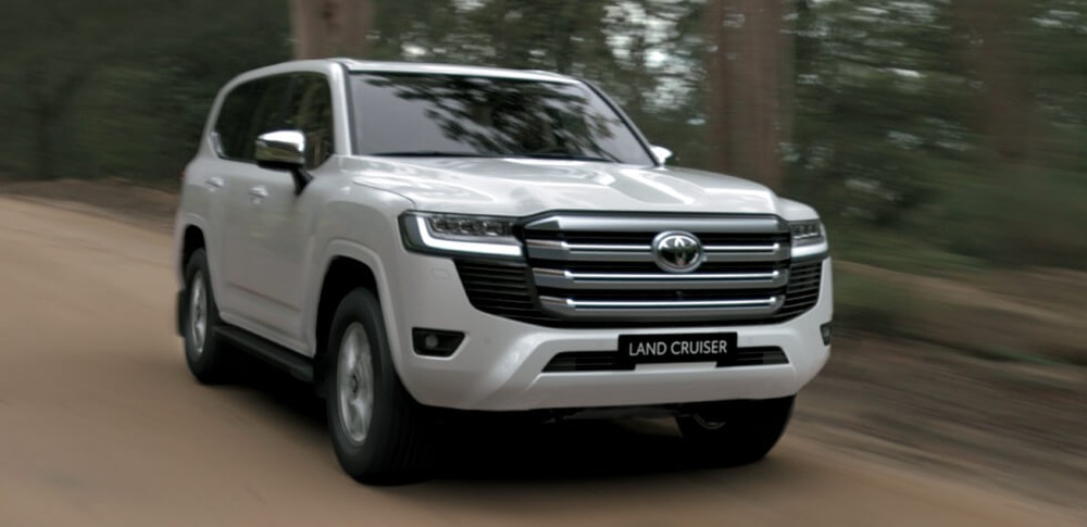Toyota tăng giá hàng loạt mẫu ô tô ăn khách, đại lý gợi ý khách đặt cọc né giá mới - Ảnh 2.