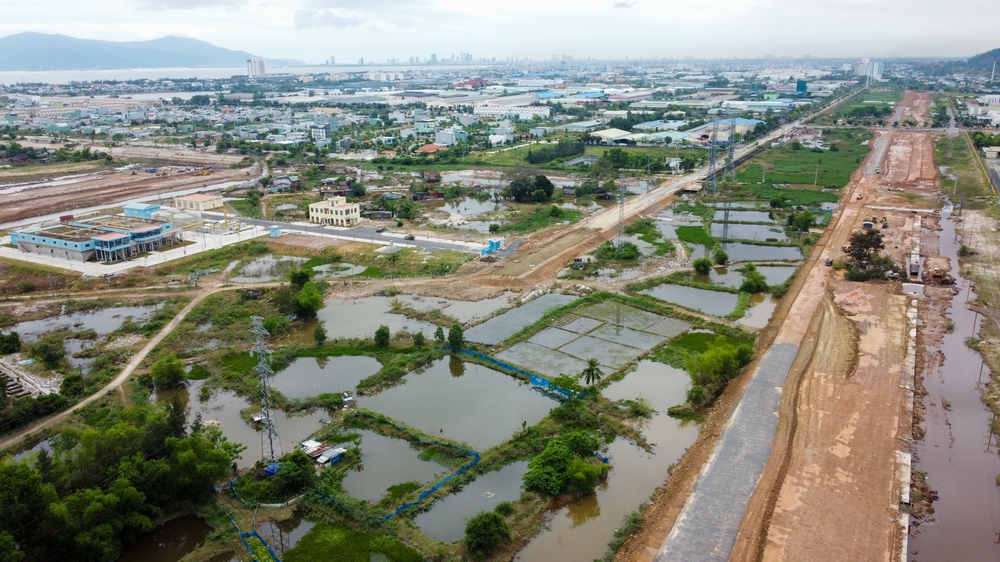 Đà Nẵng: Cận cảnh tuyến đường vành đai phía Tây 2 đội vốn từ 87 tỷ lên 1.800 tỷ - Ảnh 5.