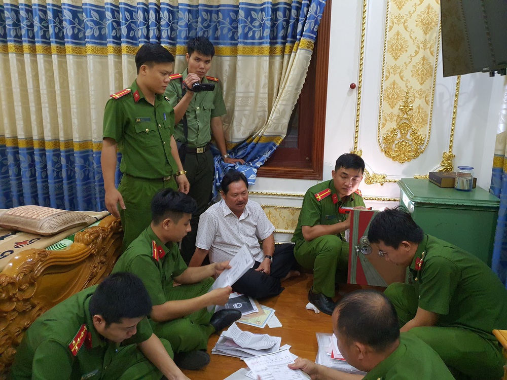 Nữ đại gia - vợ của diễn viên khá nổi tiếng cho vay nặng lãi hơn 900 tỷ - Ảnh 2.