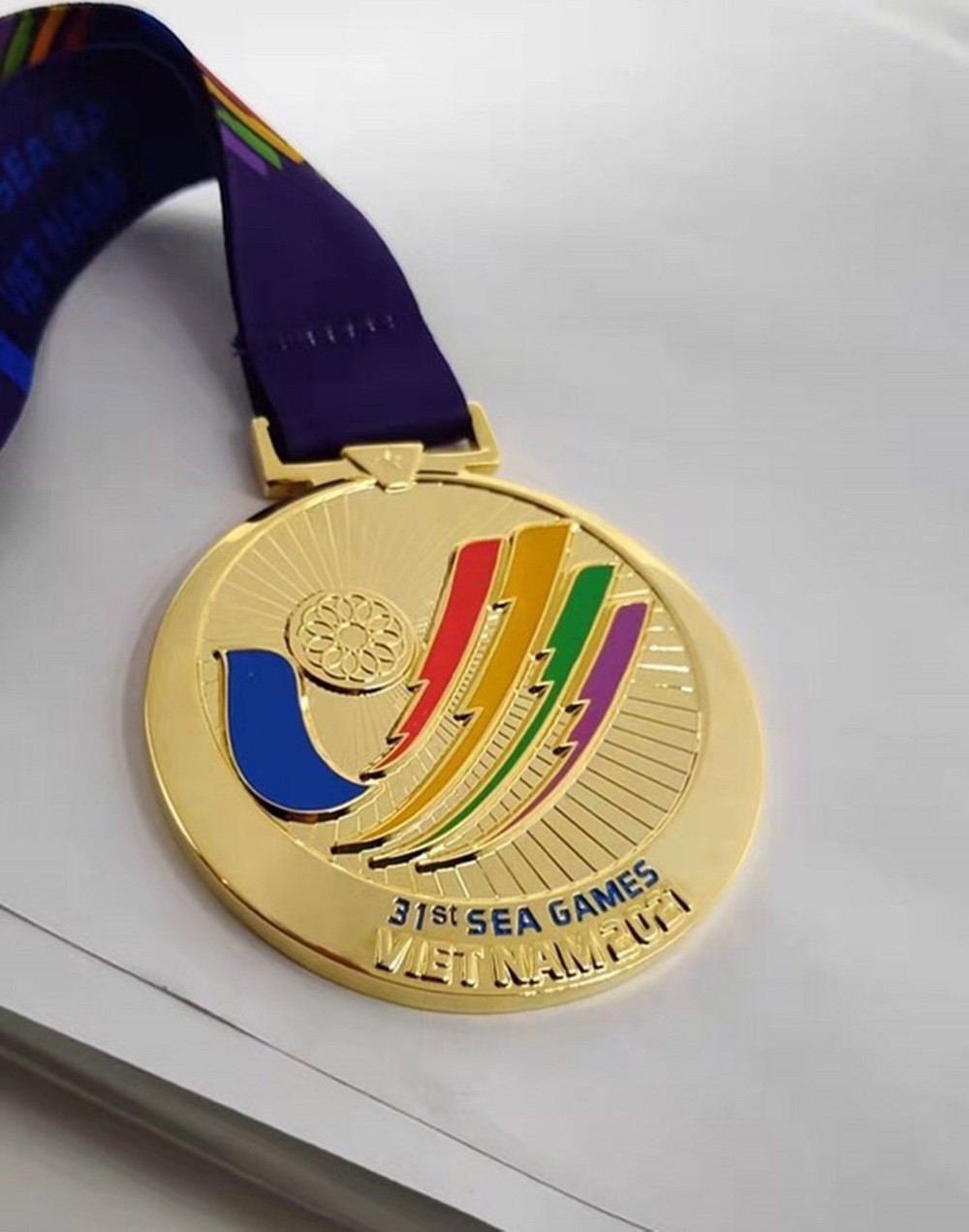 Bộ huy chương cho SEA Games 31 chính thức được ra mắt - Ảnh 2.
