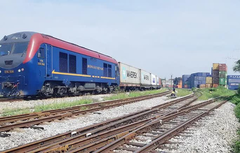 The spokesman talked about the Vietnam - China intermodal railway - Photo 1.