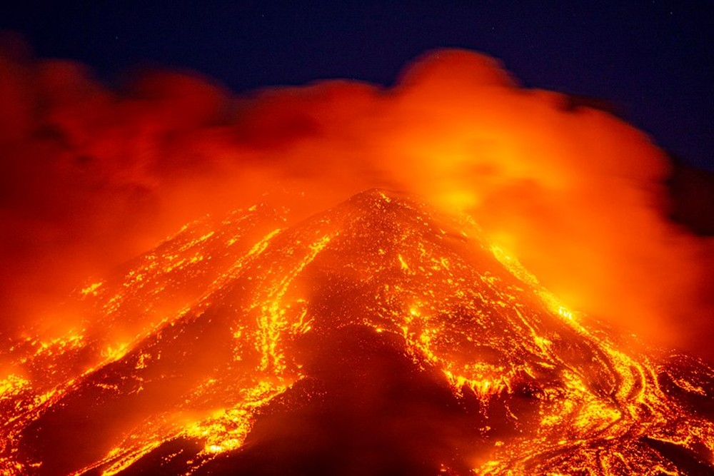 Những thảm họa núi lửa kinh hoàng nhất năm 2021 - Ảnh 2.