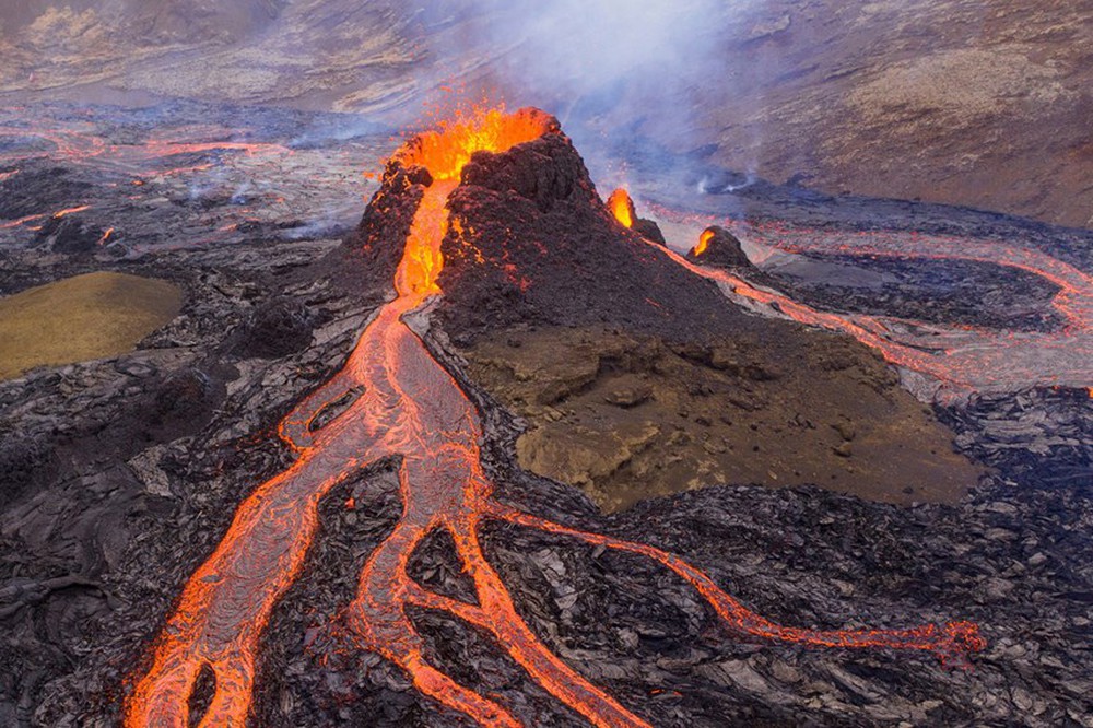 Những thảm họa núi lửa kinh hoàng nhất năm 2021 - Ảnh 3.