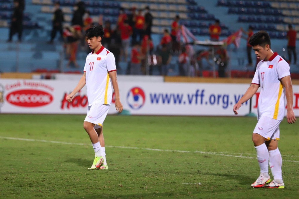 Coach Park Hang Seo asked 6 players to practice after the victory against Korea U20 - Photo 7.