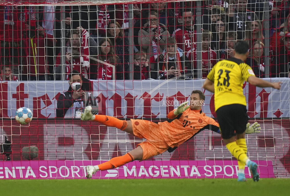 Hạ Dortmund, Bayern chính thức vô địch Bundesliga lần thứ 10 liên tiếp - Ảnh 12.