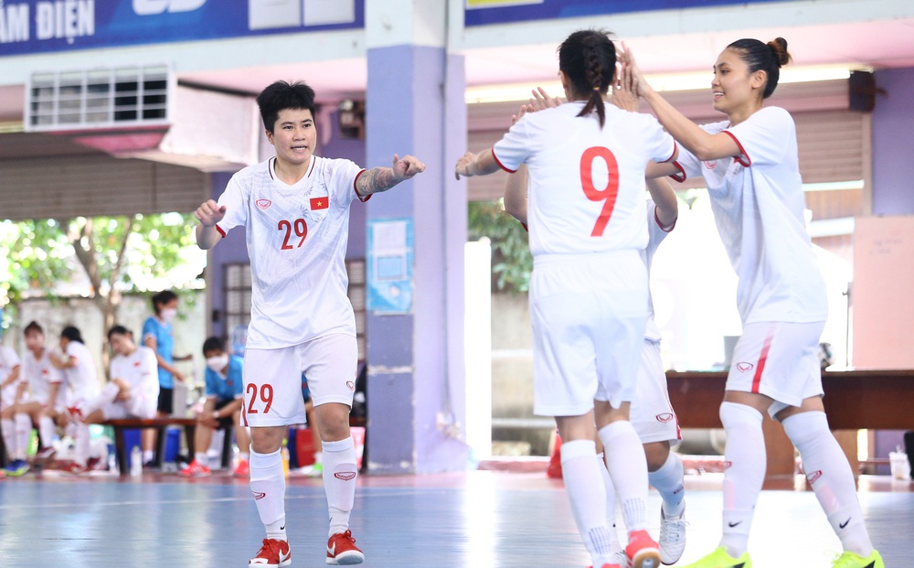 Đánh bại đội bóng hạng 49 thế giới, ĐT Việt Nam khẳng định sức mạnh trước thềm SEA Games