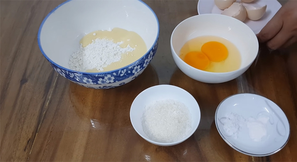 How to make delicious fried flour bread is extremely economical - Photo 1.