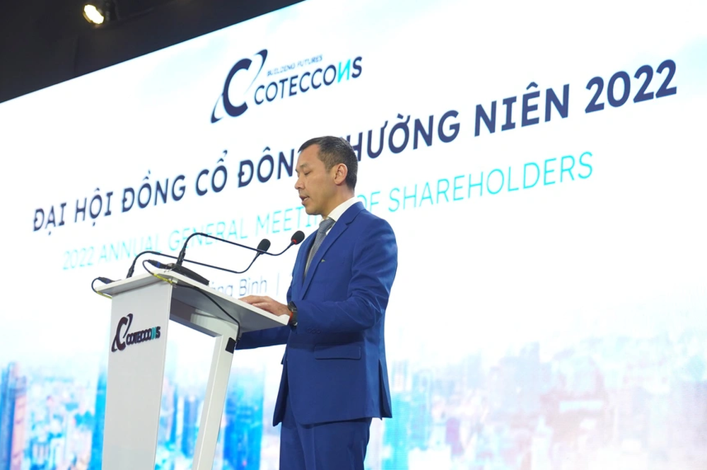 Sếp Coteccons: Hơn 1,5 năm làm chủ tịch, khi cổ phiếu giảm là nhận được tin nhắn đe dọa - Ảnh 1.