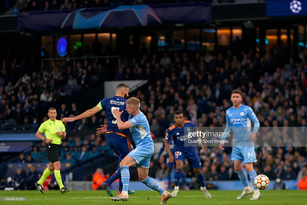 Pep Guardiola ôm đầu vì tử huyệt, Man City và Real rượt đuổi trong trận cầu 7 bàn thắng - Ảnh 3.
