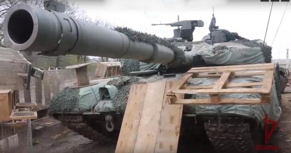 Nga đã triển khai xe tăng tối tân đến Ukraine: Sự hiện diện của T-90M có ý nghĩa thế nào? - Ảnh 2.