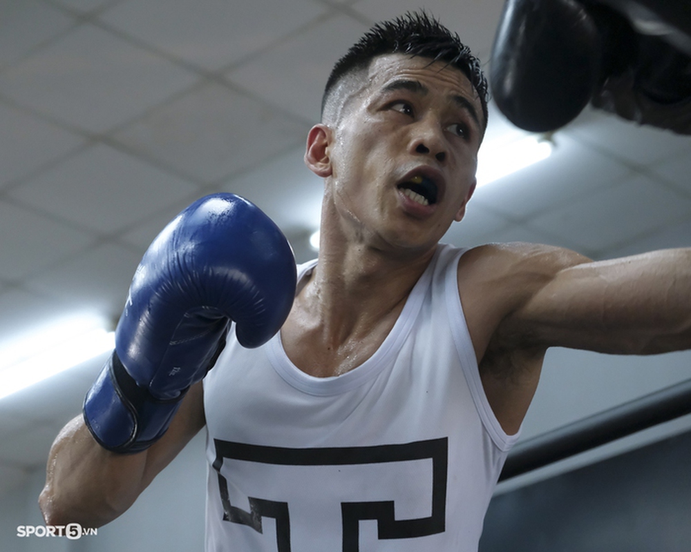 Võ sĩ boxing Trần Văn Thảo vượt cái nóng, tăng tốc cho SEA Games 31 - Ảnh 6.