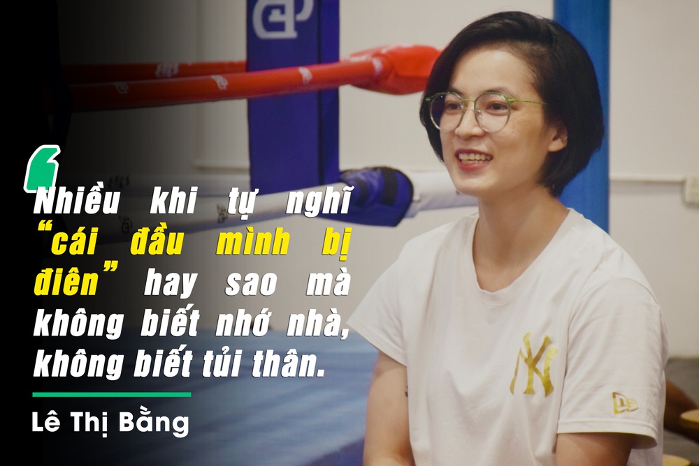 Mỹ nh&acirc;n v&otilde; Việt n&eacute;n đau chiến đấu: Đ&ograve;i nợ Th&aacute;i, đả bại Phi, l&agrave;m dậy s&oacute;ng v&otilde; đ&agrave;i Singapore - Ảnh 12.
