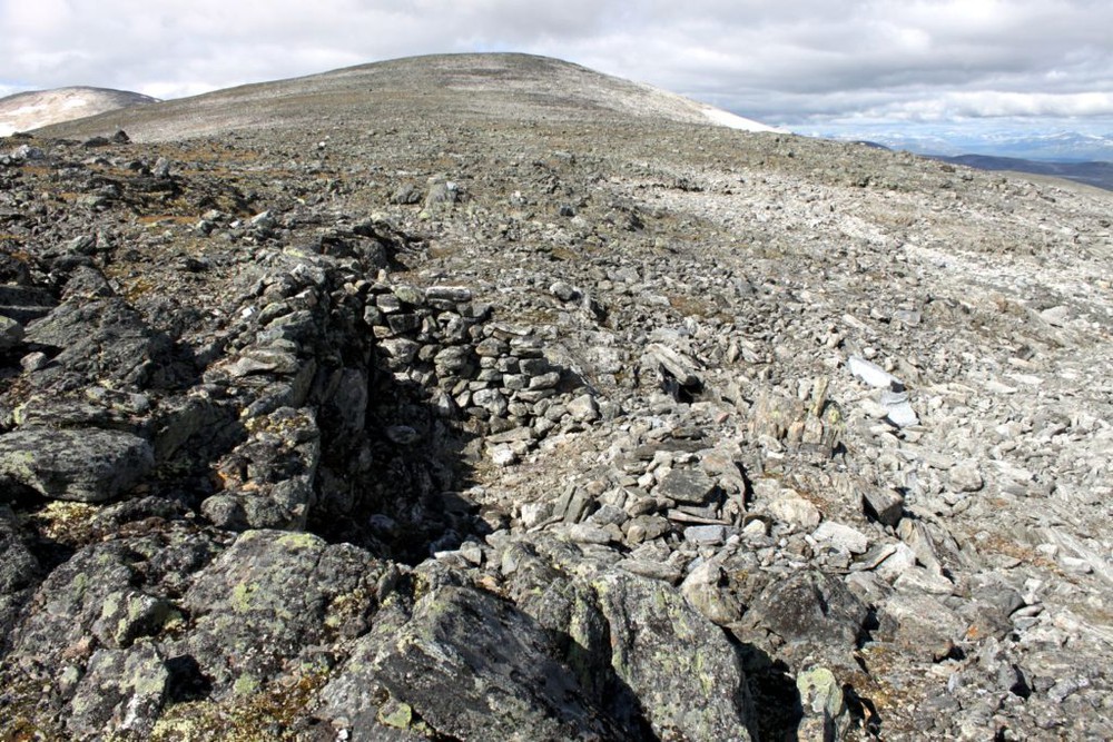 Băng tan trên núi Na Uy để lộ một chiếc giày 1.500 năm tuổi, chứa đựng bí mật thời trang cổ đại - Ảnh 11.