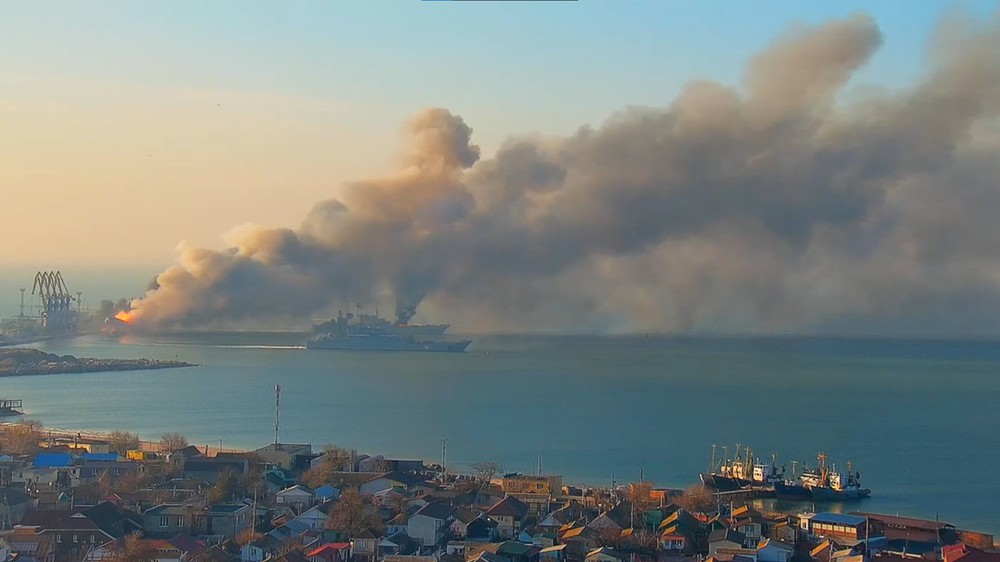 RIA: Ngoại trừ hạt nhân, QĐ Nga đã sử dụng gần như toàn bộ kho vũ khí ở Ukraine - Rồi sao? - Ảnh 7.