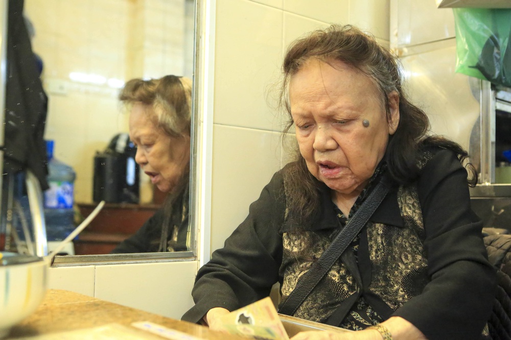 The most expensive mixed tea shop in Hanoi: On peak days, 1500 cups were sold out - Photo 3.