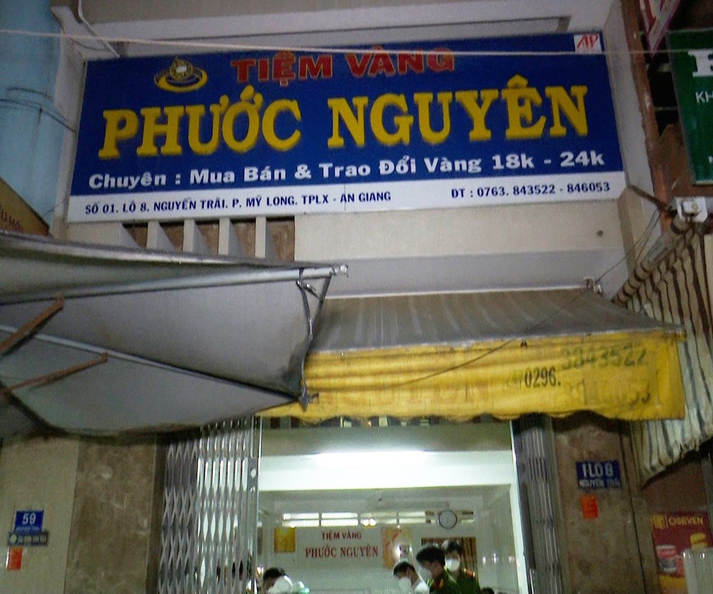 Điều tra một tiệm vàng trốn thuế 90 tỷ - Ảnh 1.