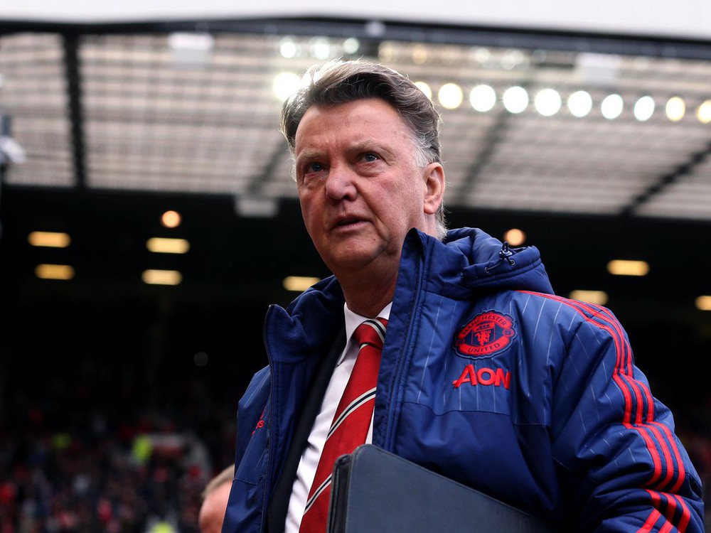 Man United động viên HLV Van Gaal sau tin dữ - Ảnh 1.