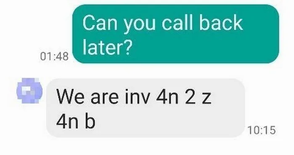 Đến thăm một địa điểm nổi tiếng, cặp đôi hoảng hốt vì những dòng tin nhắn kỳ quặc - Ảnh 1.