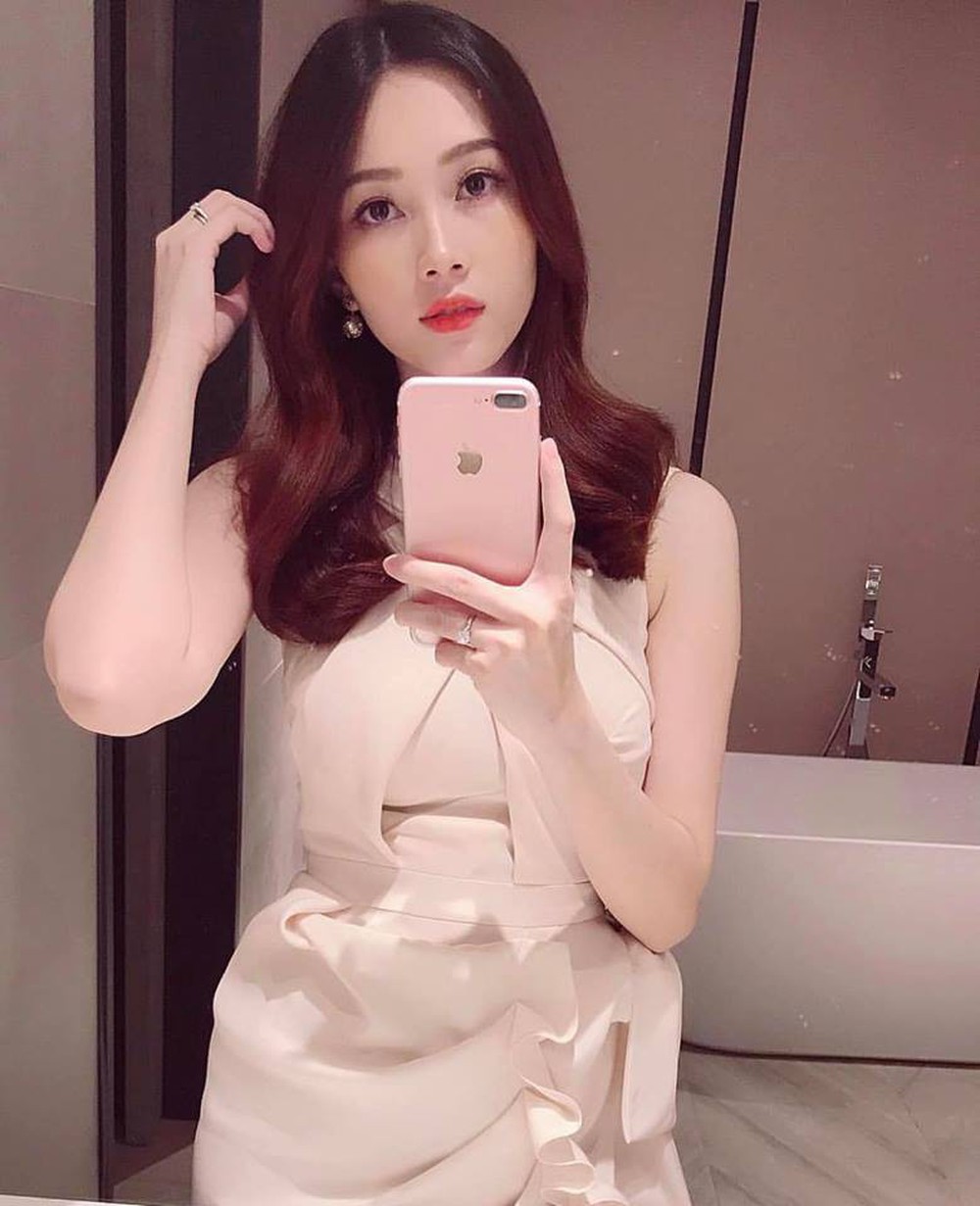 Hoa hậu Đặng Thu Thảo vi&ecirc;n m&atilde;n trong căn biệt thự bạc tỉ - Ảnh 9.