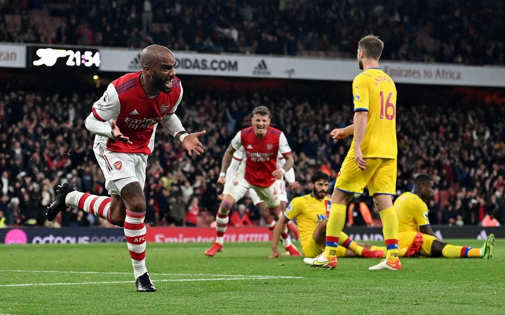 Arsenal thảm bại 0-3 tr&ecirc;n s&acirc;n Crystal Palace - Ảnh 2.