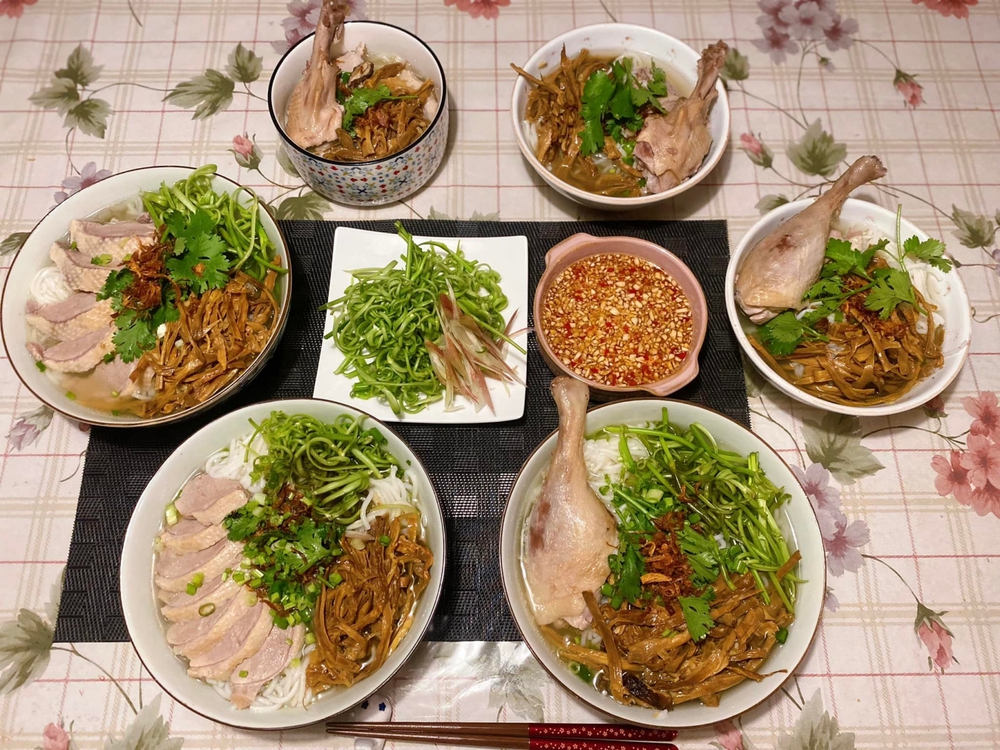 How to make vermicelli and pho from cold, chewy rice is very simple - Photo 6.