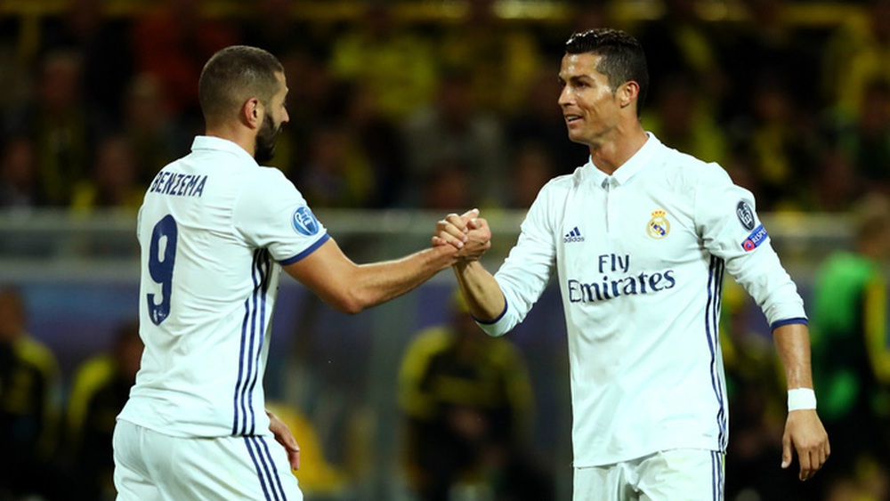 Rio Ferdinand: Benzema đã thoát khỏi cái bóng của Ronaldo - Ảnh 1.