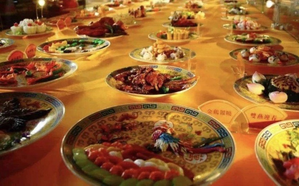 Bữa ăn của Hoàng đế nhà Thanh có xa hoa khủng khiếp như trong phim? Sử sách ghi lại sự thật khiến hậu thế phải choáng váng