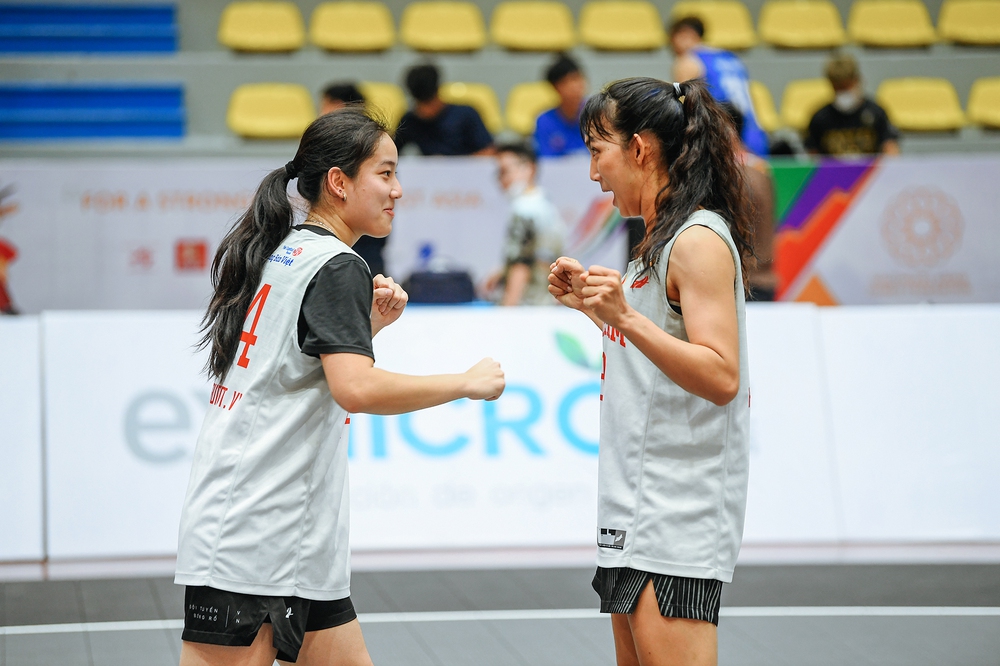 Tuyển bóng rổ nữ 3x3 Việt Nam hào hứng trong buổi tập đầu tiên tại NTĐ Thanh Trì - Ảnh 12.