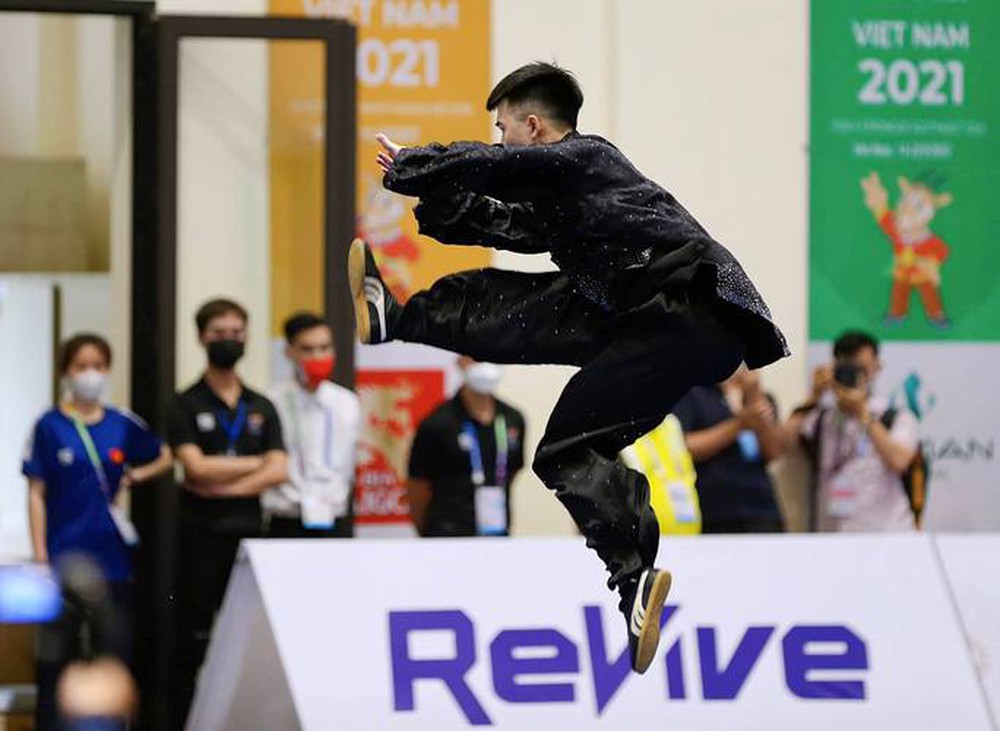  SEA Games 31: VĐV môn wushu của Việt Nam chấn thương khi đang thi đấu  - Ảnh 5.