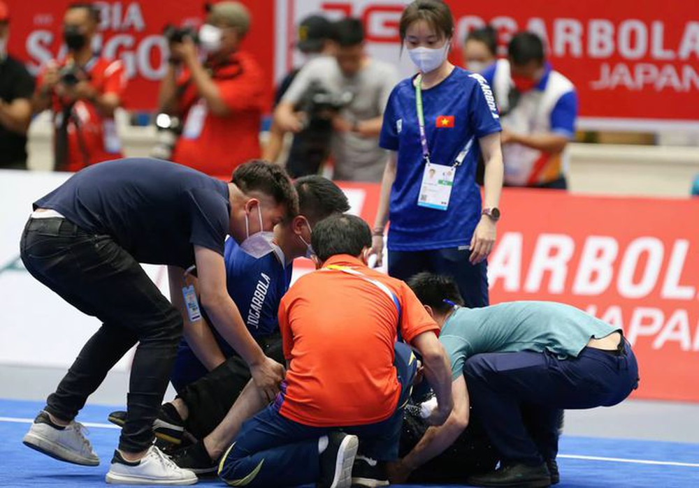  SEA Games 31: VĐV môn wushu của Việt Nam chấn thương khi đang thi đấu  - Ảnh 6.