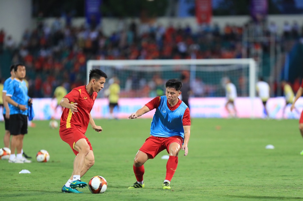 TRỰC TIẾP Bóng đá U23 Việt Nam vs U23 Myanmar: Cuộc đọ sức quyết định ngôi đầu bảng - Ảnh 1.