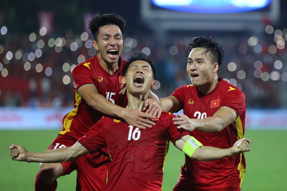 [Kết thúc] U23 Việt Nam 1-0 U23 Myanmar: Hùng Dũng sắm vai người hùng của U23 Việt Nam - Ảnh 1.