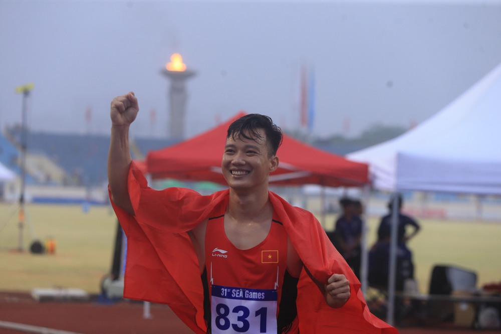 TRỰC TIẾP SEA Games 31 ngày 14/5: Điền kinh rực sáng, đoàn Việt Nam liên tục gặt vàng - Ảnh 1.