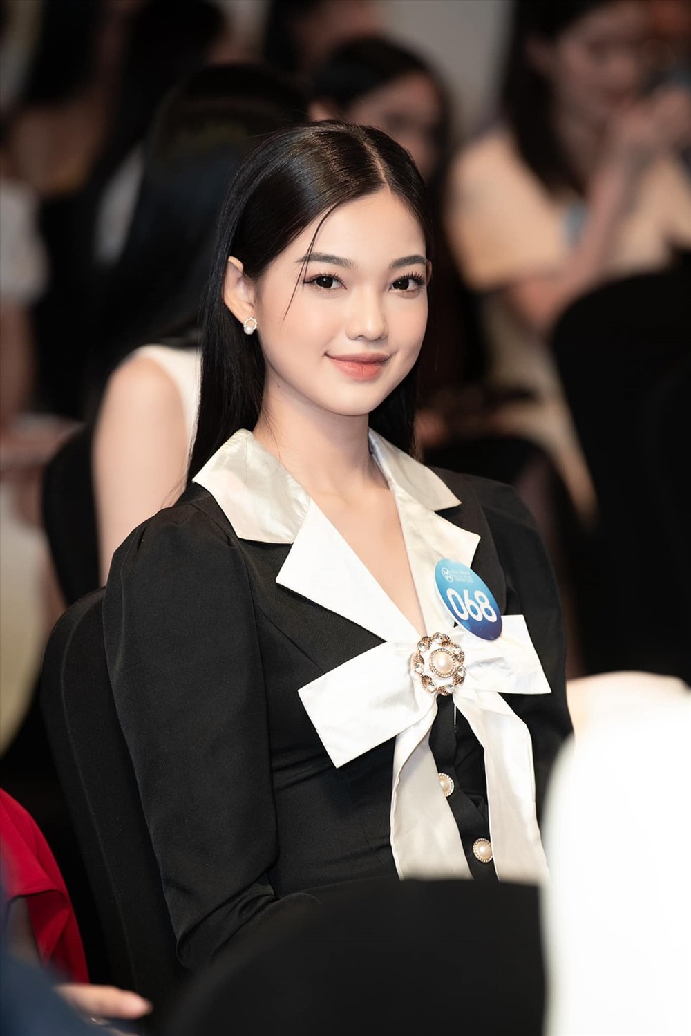 Cô gái Bến Tre có tên lạ, nét đẹp Á Đông, cao 1m75 Miss World Vietnam 2022 là ai? - Ảnh 1.