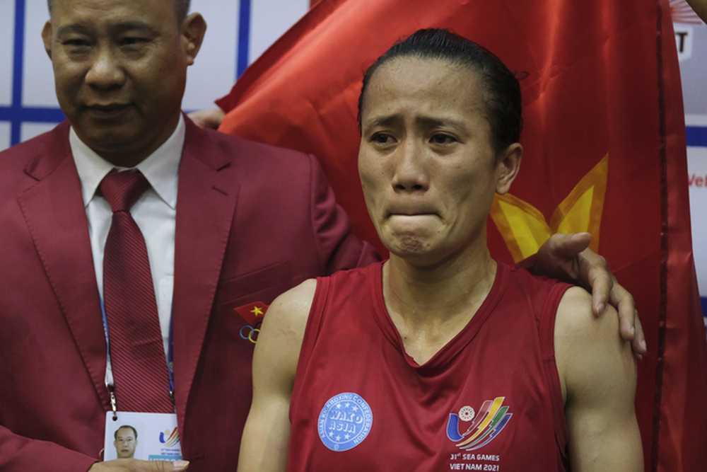 Nguyễn Thị Hằng Nga bật khóc sau tấm HCV SEA Games thứ 2 trong sự nghiệp - Ảnh 3.