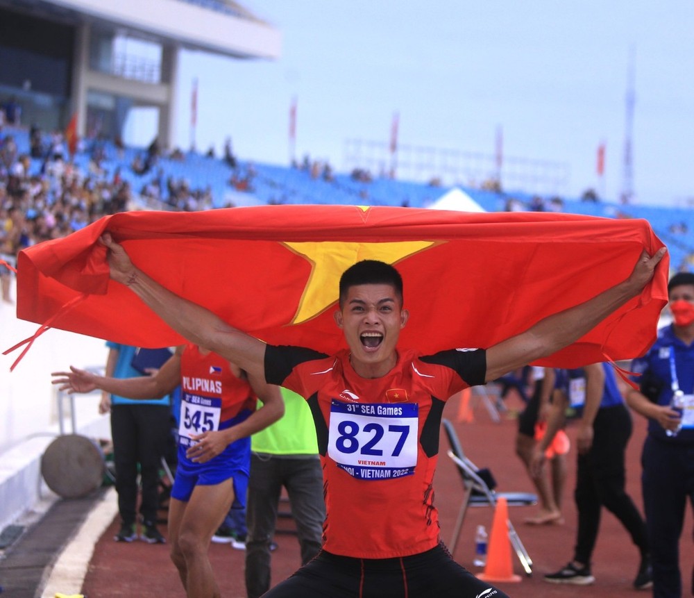 TRỰC TIẾP SEA Games Ngày 15/5: Đón tin vui liên tiếp, Việt Nam tạm hơn Thái Lan tới 40 HCV - Ảnh 2.