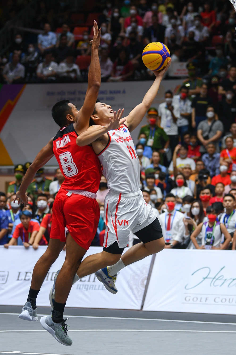 Bóng rổ Việt Nam tạo nên lịch sử với 2 tấm huy chương bạc tại SEA Games 31 - Ảnh 17.