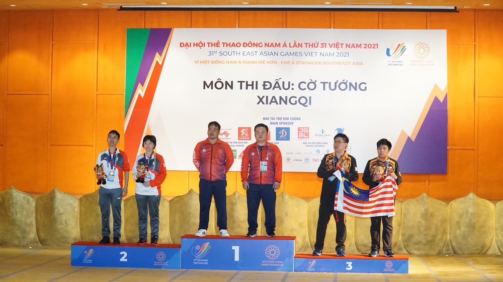 SEA Games Medal Chart on May 15: The Vietnamese delegation welcomes the gold storm, leaving far behind its competitors - Photo 10.