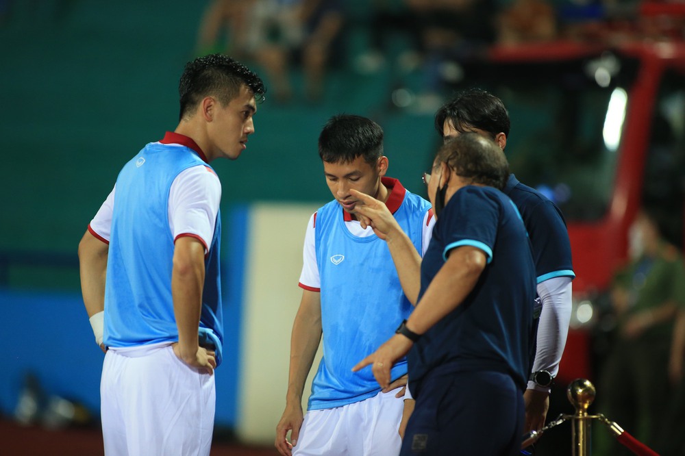 TRỰC TIẾP U23 Việt Nam 2-0 U23 Timor Leste: U23 Việt Nam liên tục ghi bàn nhờ đánh đầu - Ảnh 1.