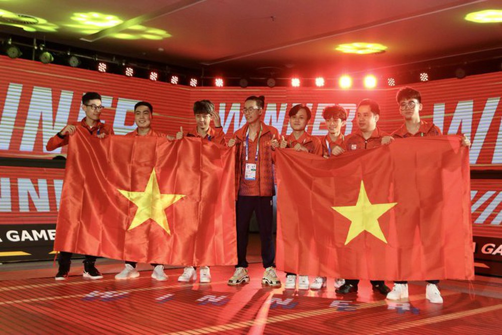 Khoảnh khắc ấn tượng: Đội tuyển Tốc Chiến mang về HCV SEA Games lịch sử cho Esports Việt Nam - Ảnh 1.