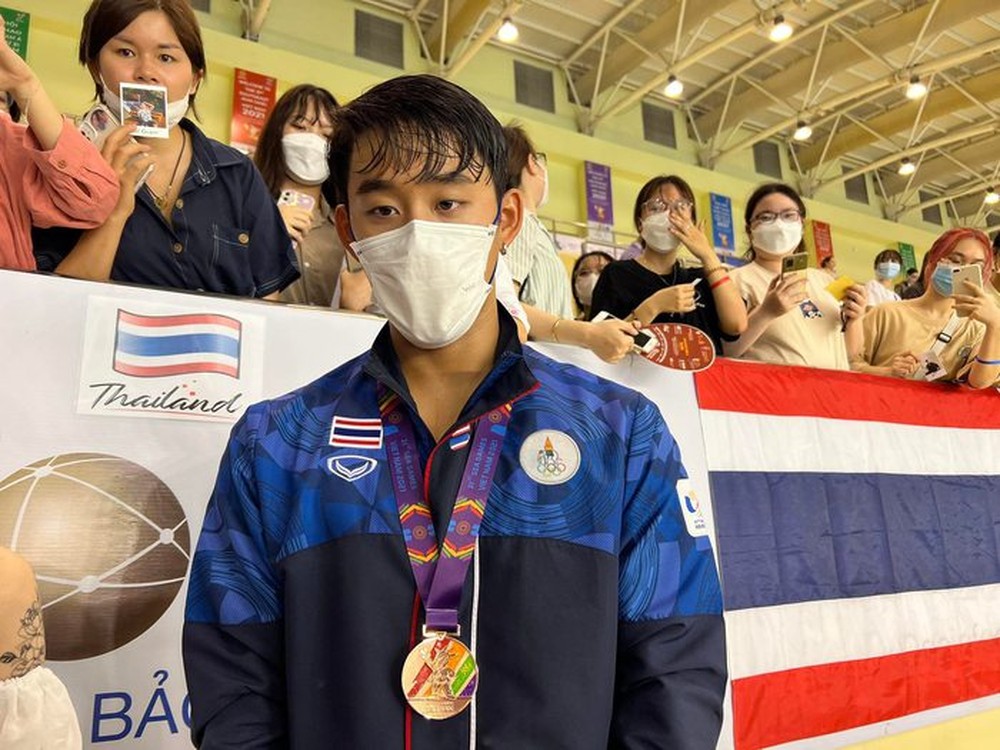 Nhan sắc nam diễn viên Love By Chance 2 cùng ĐT bơi Thái Lan giành huy chương tại SEA Games 31 - Ảnh 1.